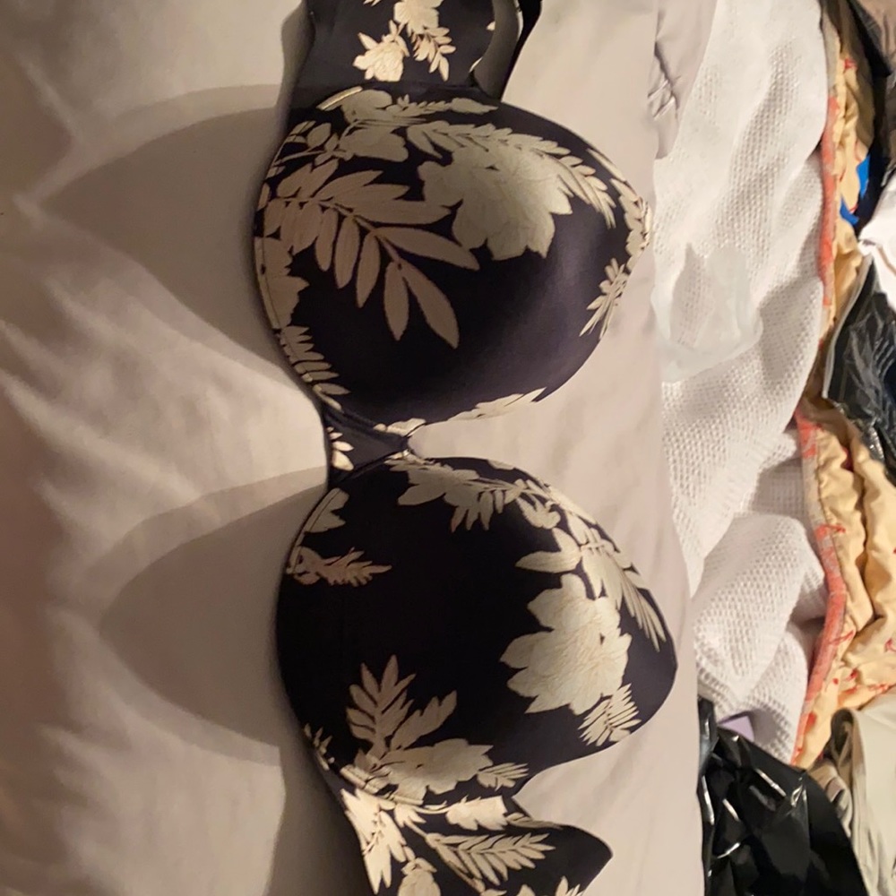 Soma 38DD Vanishing Back Full Coverage Bra